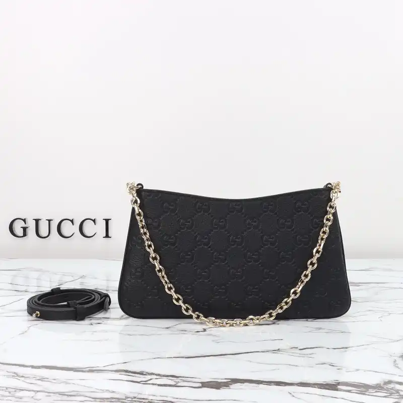 G*u*i bags 2411ya0192