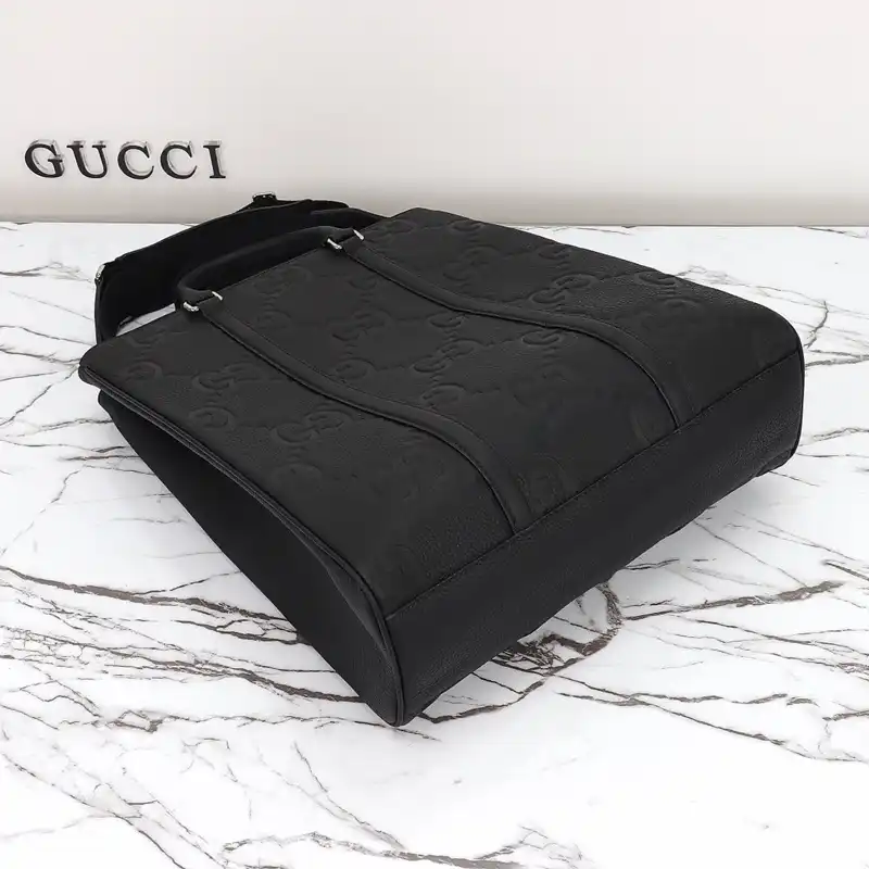 G*u*i bags 2411ya0193