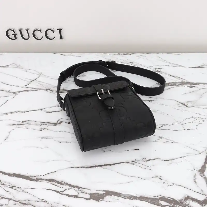 G*u*i bags 2411ya0197