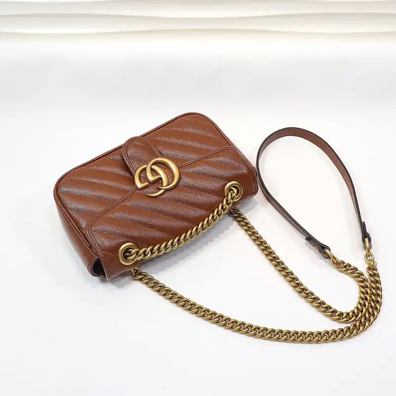 G*u*i bags 2012sh0005