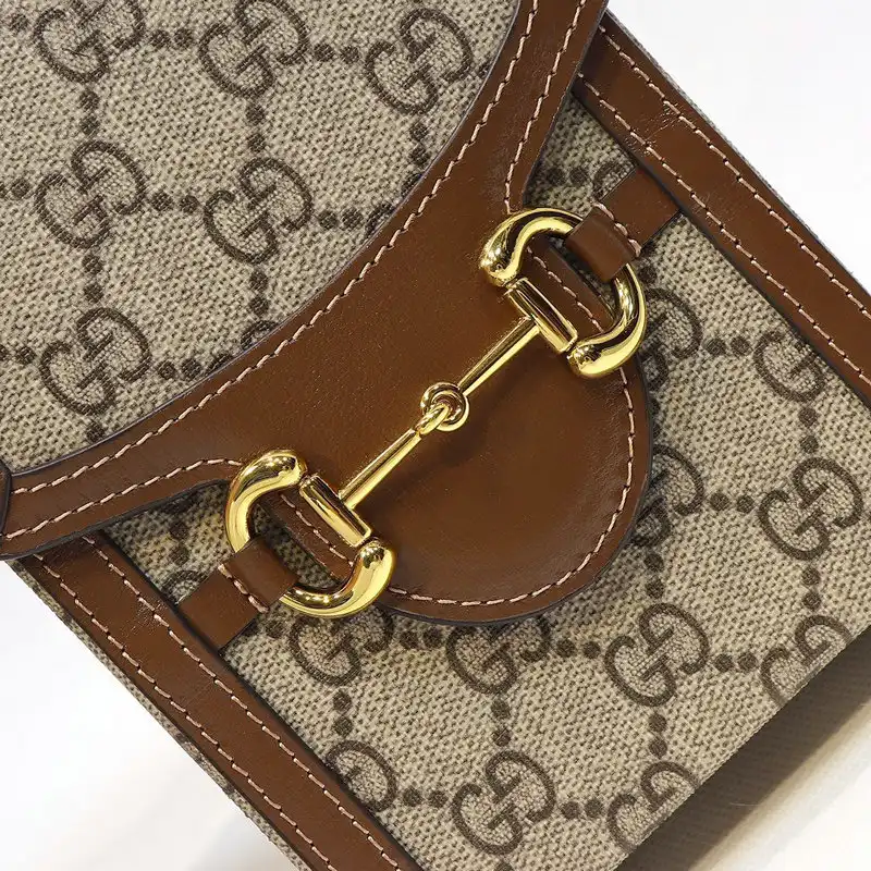 G*u*i bags 2012sh0065