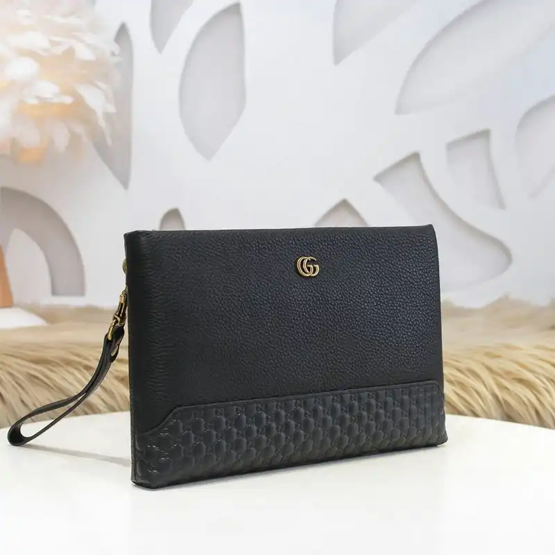 G*u*i bag 20ya11017