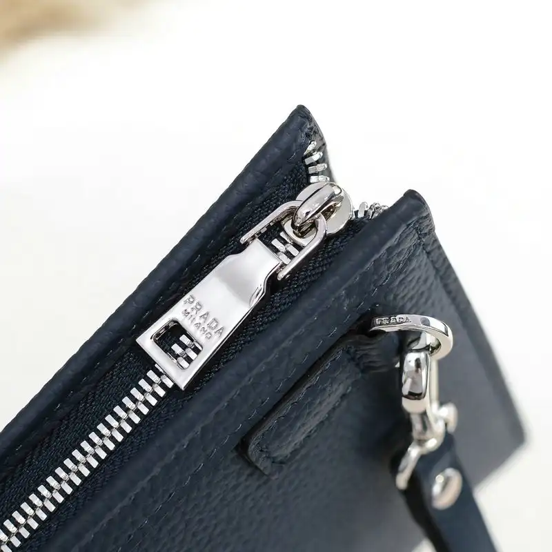 Pra*a bag 20ya11019
