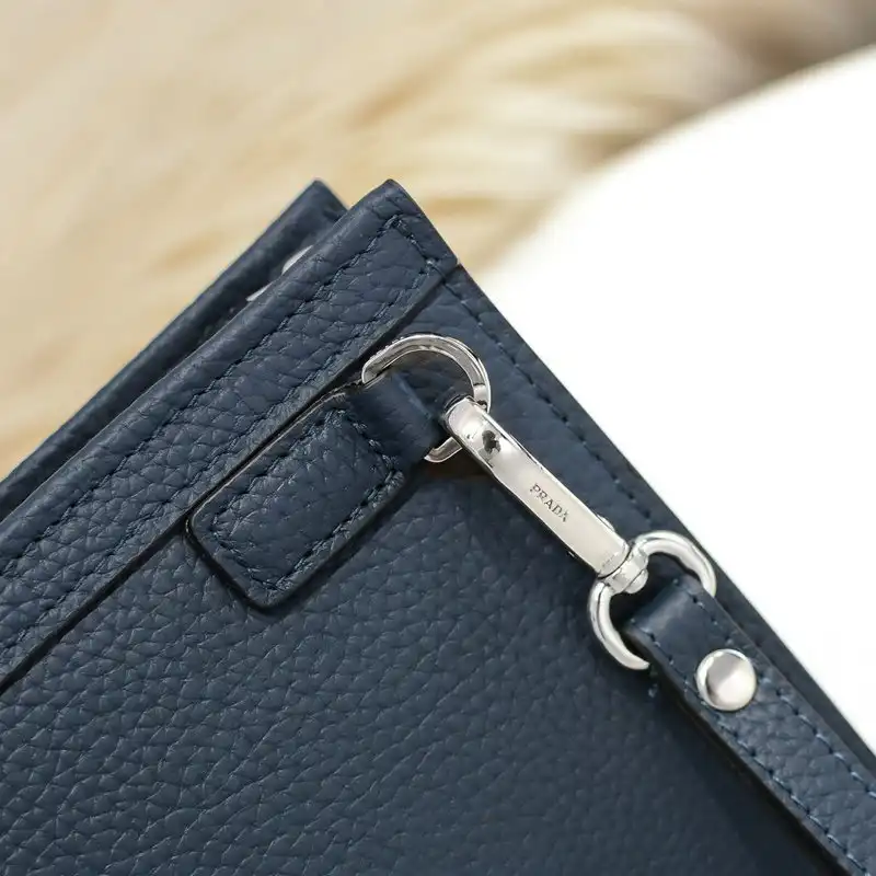 Pra*a bag 20ya11019
