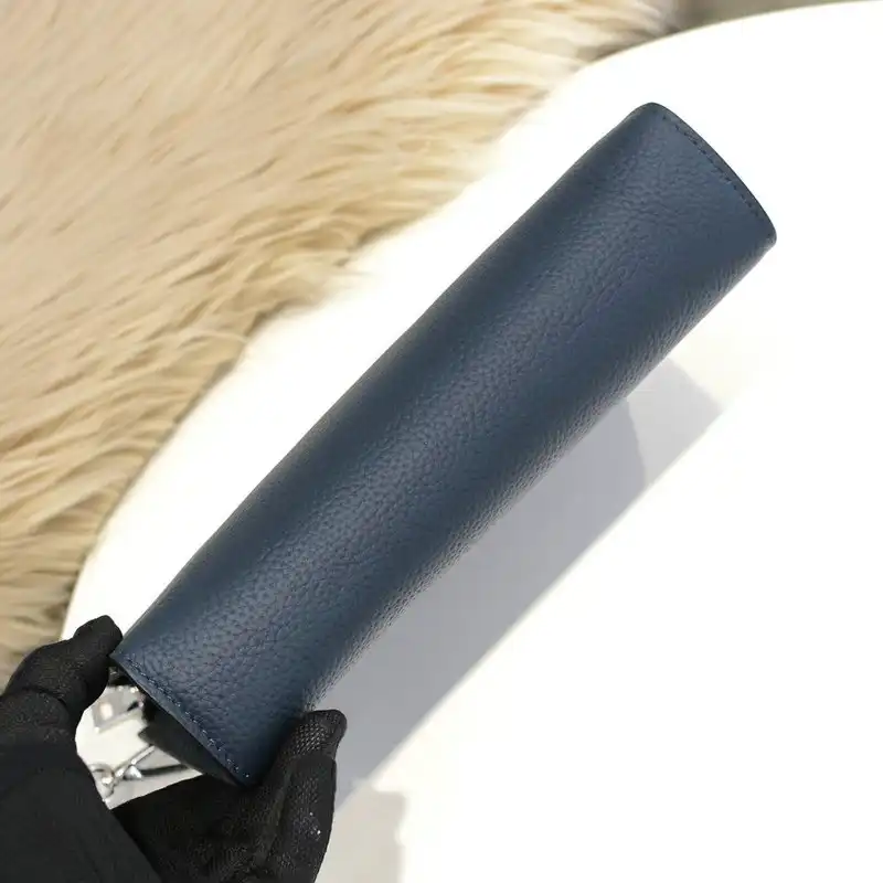 Pra*a bag 20ya11019