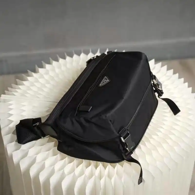 Pra*a bag 20ya11041