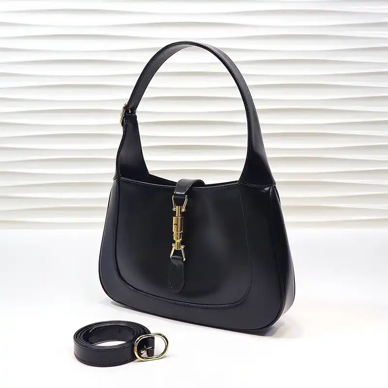 G*u*i bag 20dj11109
