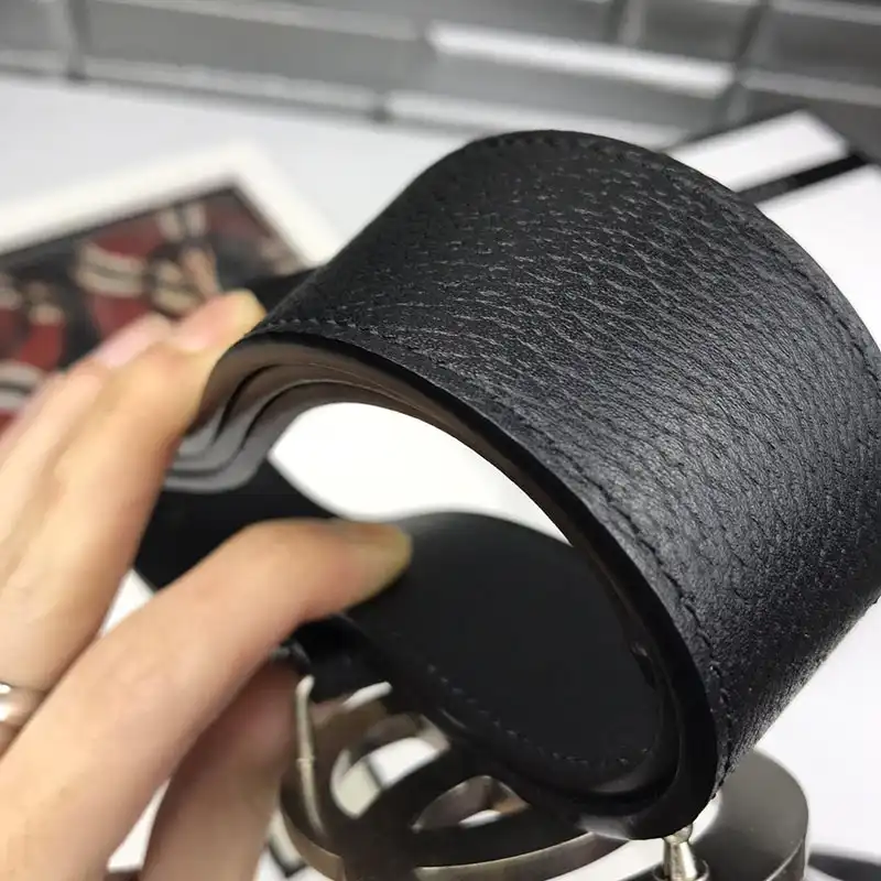 G*u*i s belts 19bl0020