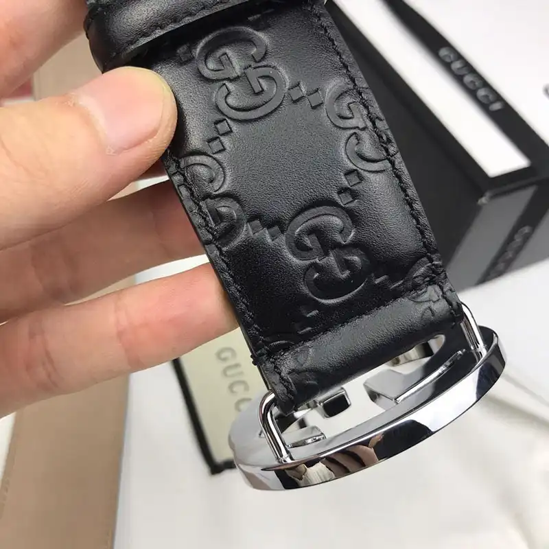 G*u*i s belts 19bl0022