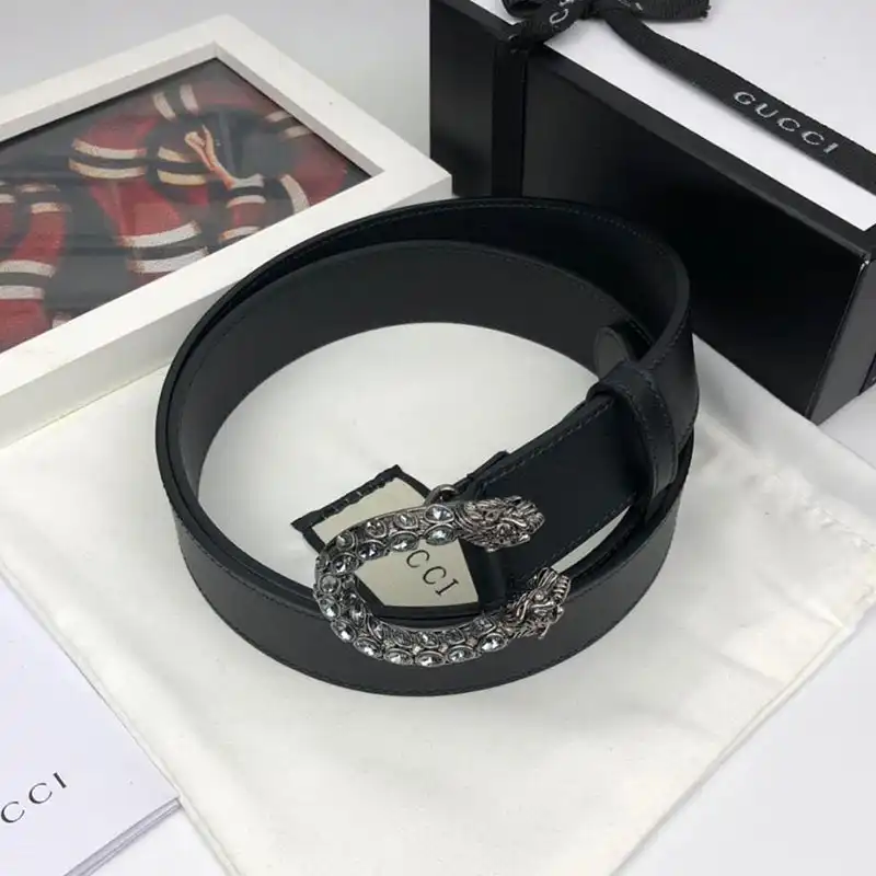 G*u*i s belts 19bl0034