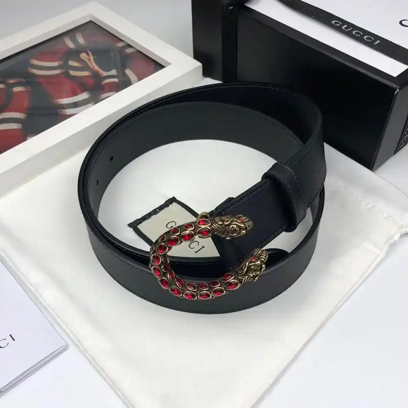 G*u*i s belts 19bl0035