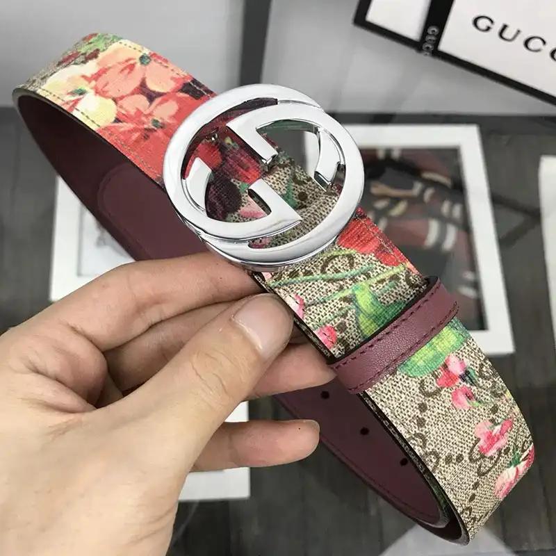 G*u*i s belts 19bl0053