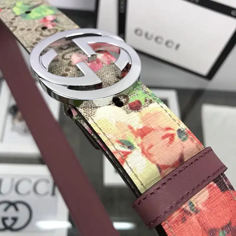 G*u*i s belts 19bl0053