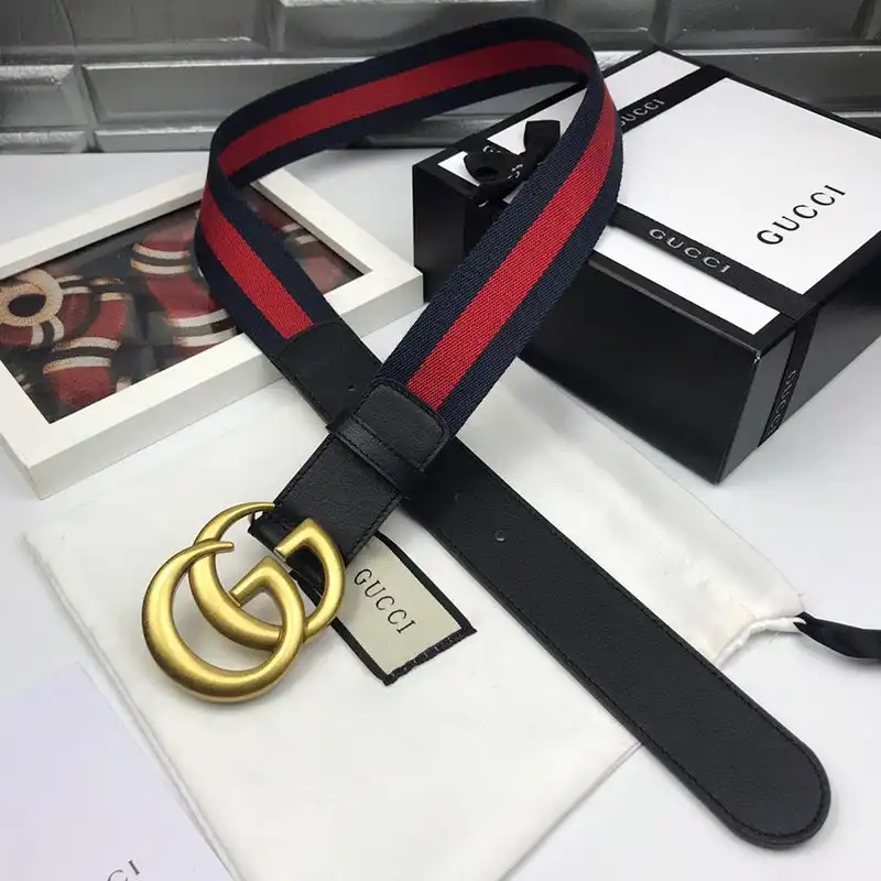 G*u*i s belts 19bl0084