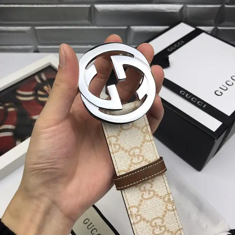 G*u*i s belts 19bl0087