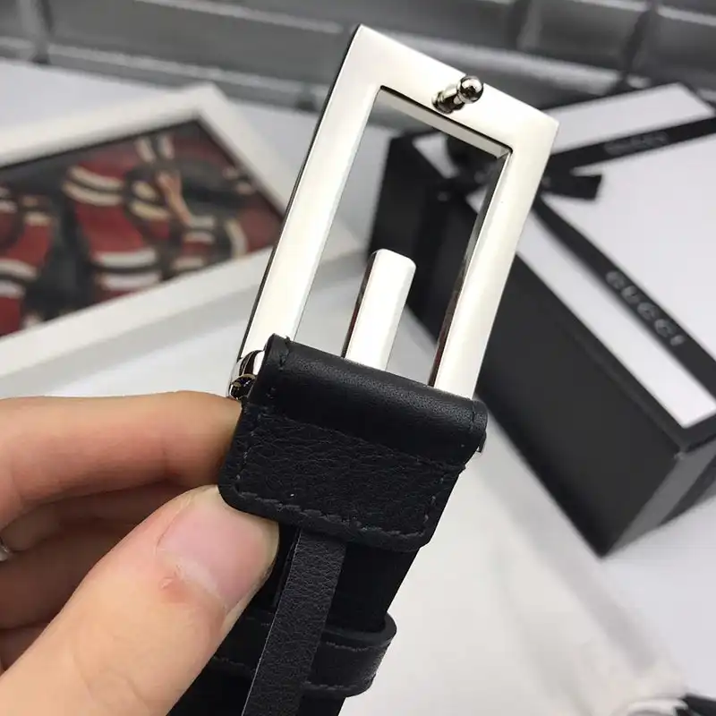 G*u*i s belts 19bl0095