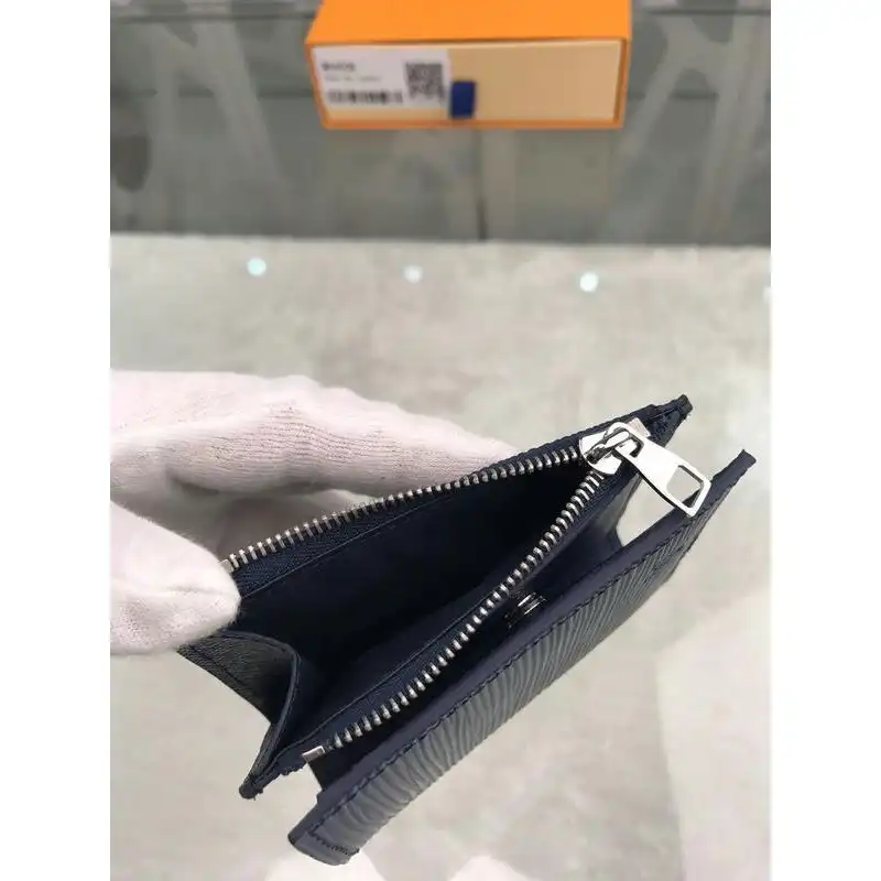LV Bags 19T1L0269