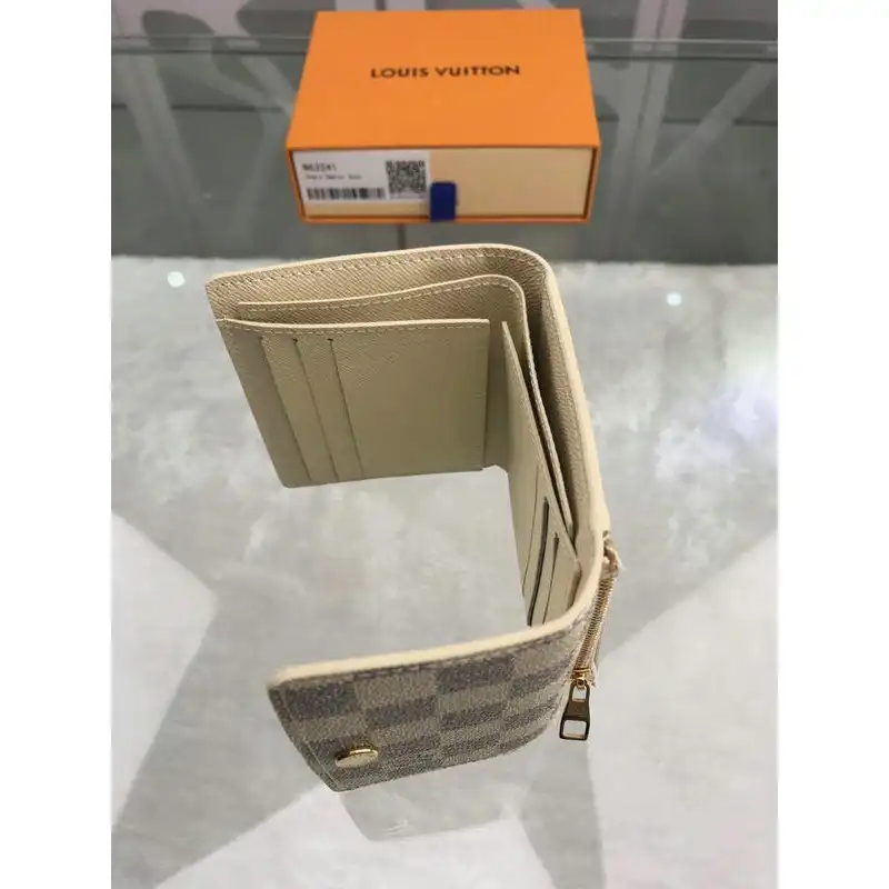 LV Bags 19T1L0273