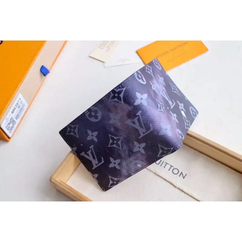 LV Bags 19T1L0296