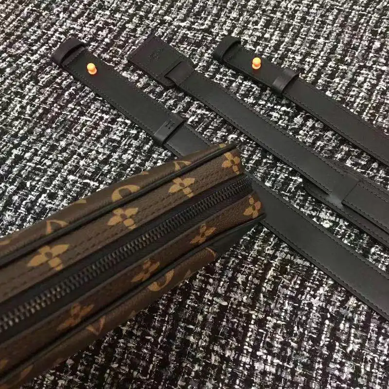 LV Bags 19T1L0363