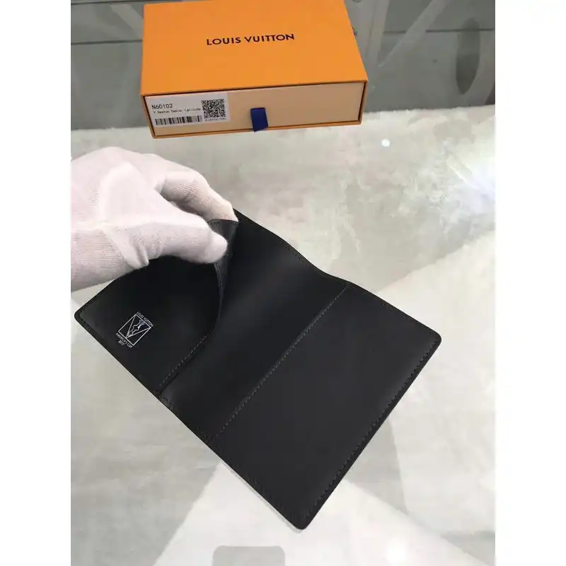 LV Bags 19T1L0408
