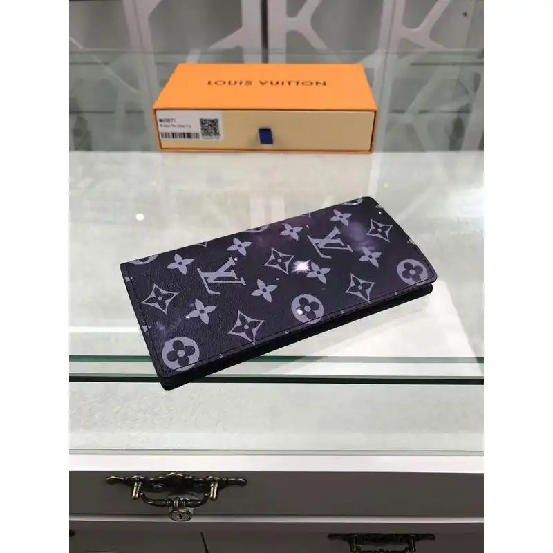 LV Bags 19T1L0440