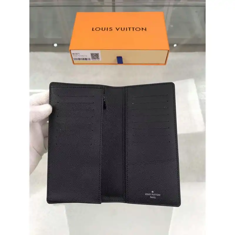 LV Bags 19T1L0440