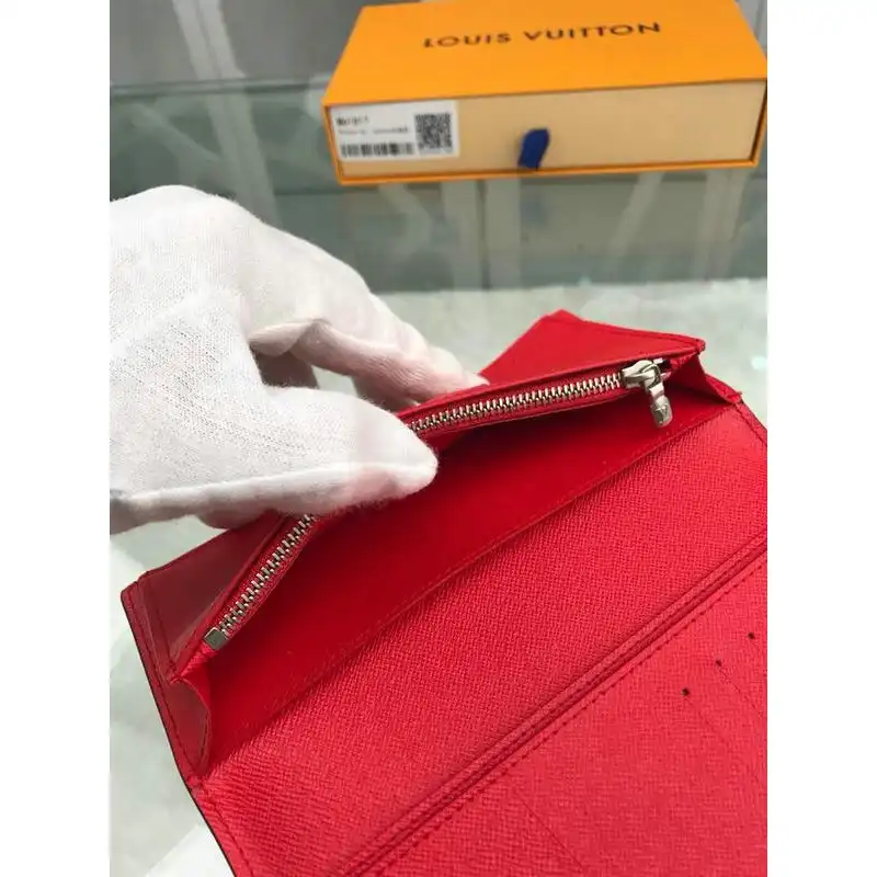 LV Bags 19T1L0583