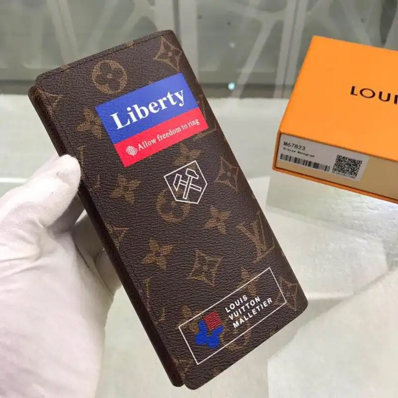 LV Bags 19T1L0662