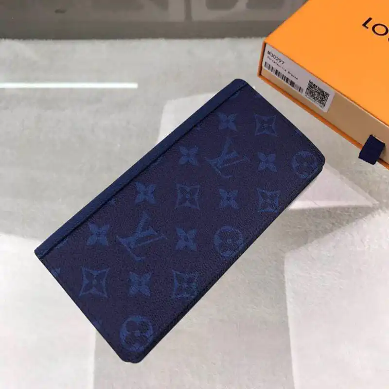 LV Bags 19T1L0670