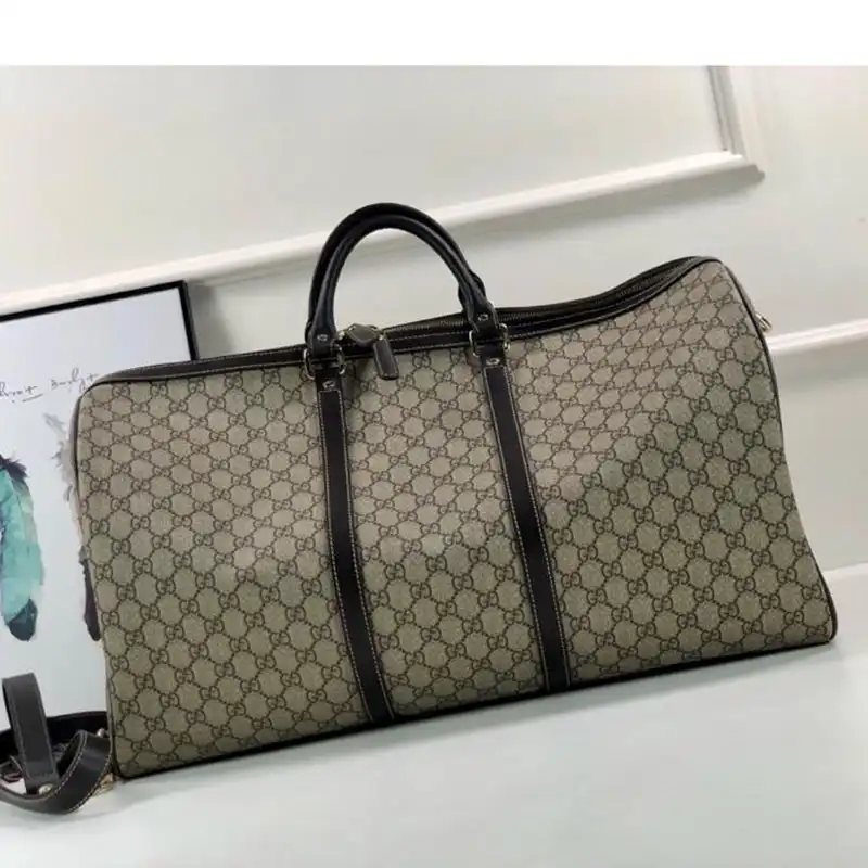 G*u*i bags 19t1l0677