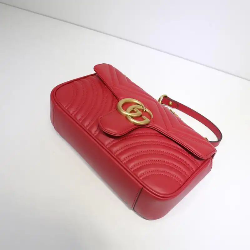G*u*i bags 19t1l0694