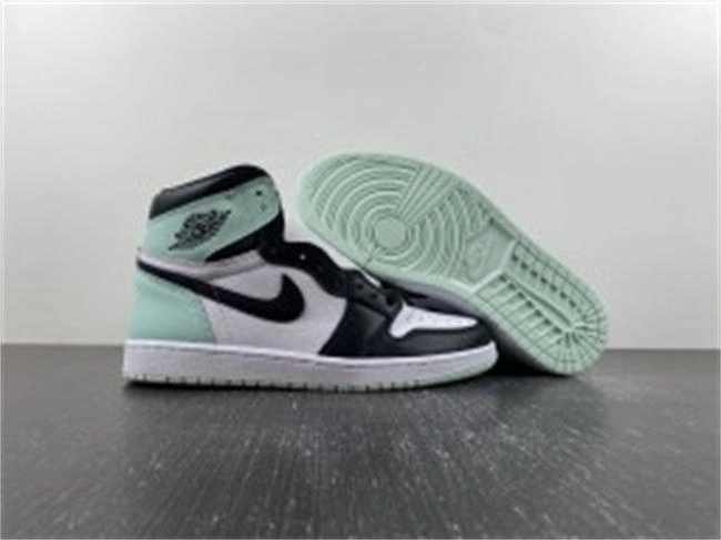 Resilient AIR JORDAN 1 RETRO HIGH OG NRG AJ1 861428 3671
