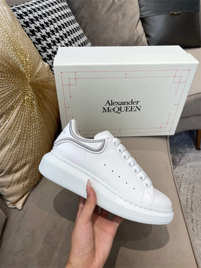Alexander McQueen Oversized Unisex 2587