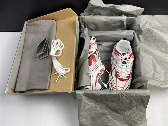 BLCG DRIVE SNEAKER 624343 W2FD1 Resilient 4533