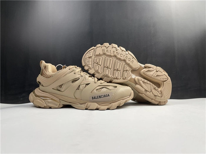 BLCG TRACK SNEAKER 542023 W1GB1 Versatile 4500