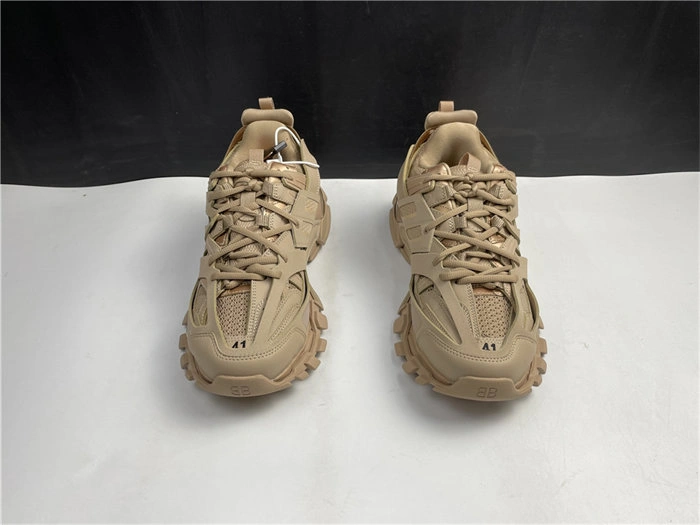 BLCG TRACK SNEAKER 542023 W1GB1 Versatile 4500