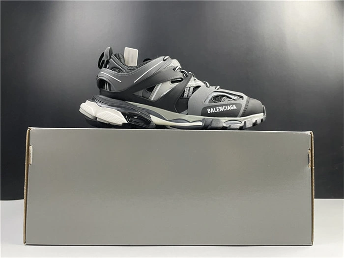 BLCG TRACK SNEAKER 542436 W2NC1 Breathable 4493