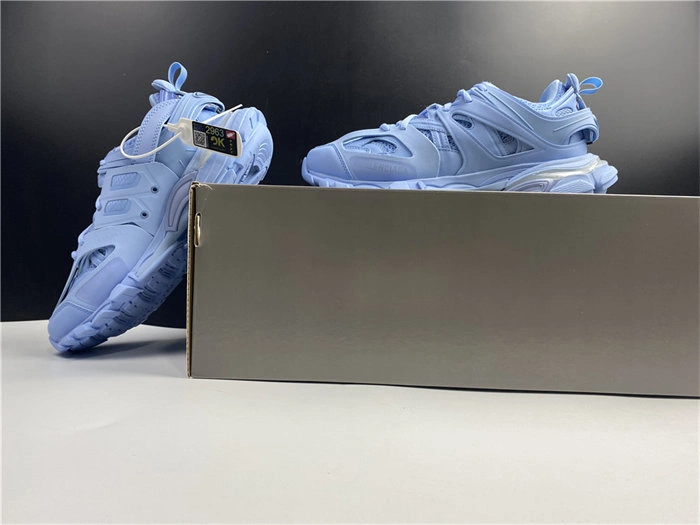 BLCG TRACK TRAINER LIGHT BLUE 542023 W2LA1 SmoothTexture 4534