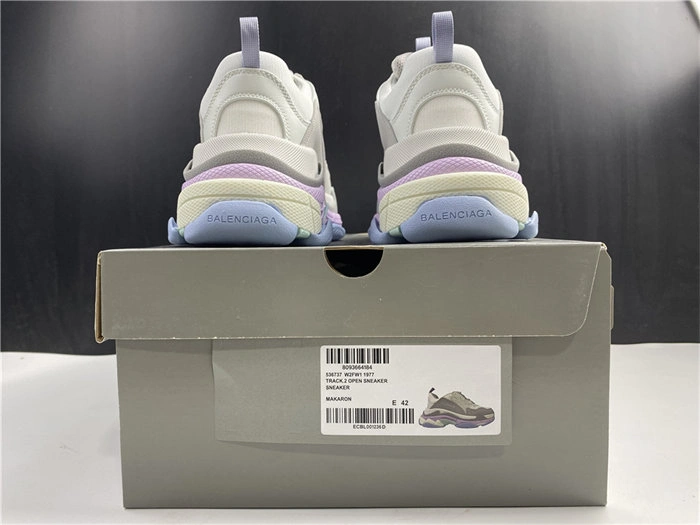 Timeless BLCG TRIPLE SNEAKER 536737 W2FW1 4540