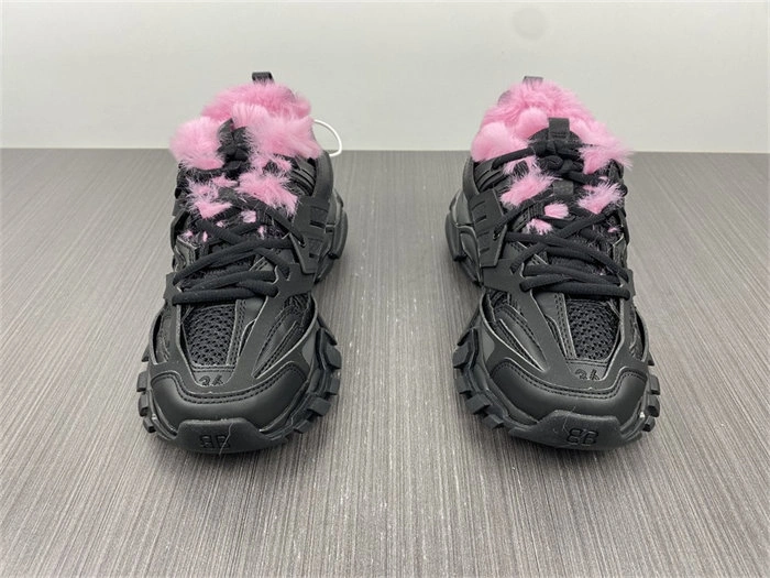 Modern BLCG Track Fake Fur Black Pink  668555 W3CQ6 4431