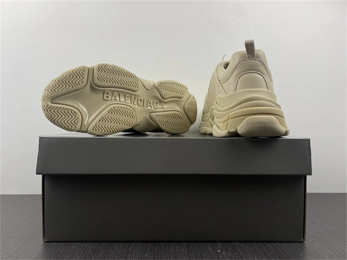 Snug BLCG Triple S Beige 524039 W2FW1 4464