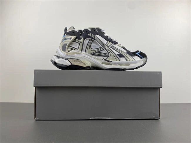 TechFriendly Balenciaga 772774-W3RNY- 4294