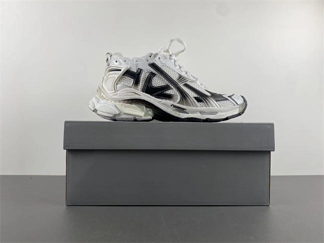 Balenciaga 772774 WRUNG Practical 4271