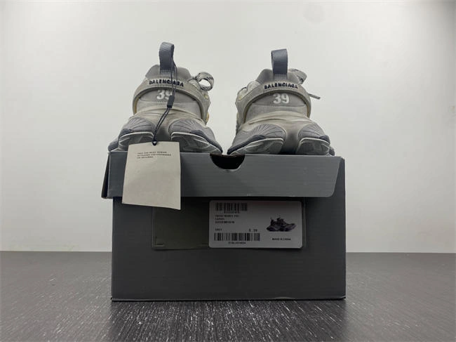 Balenciaga 784341 W2MV1 Minimalist 4316
