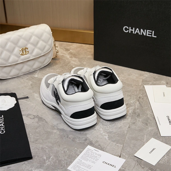 Chanal Sneakers FashionForward 2221