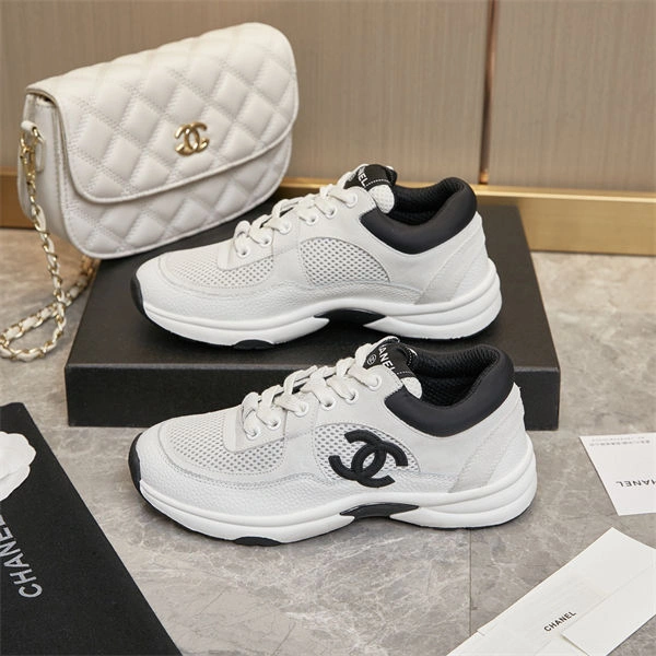 Versatile Chanal Sneakers 2227