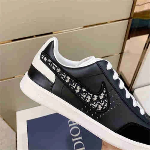 DR Sneaker Unique 1144