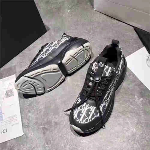 Trendy DR Sneaker 1196