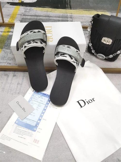 Practical Dio Slipper 5807